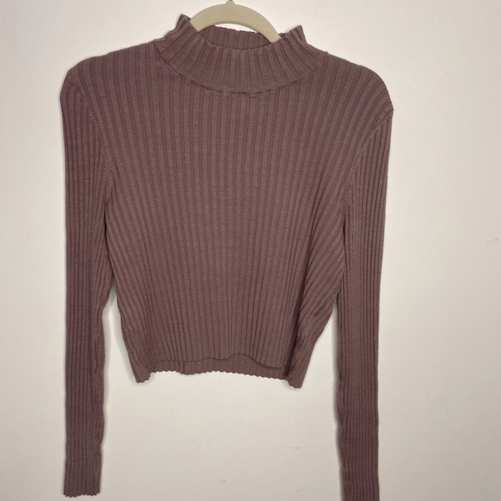 Gianni Bini Ribbed Mock Neck Cropped Long Sleeve Top